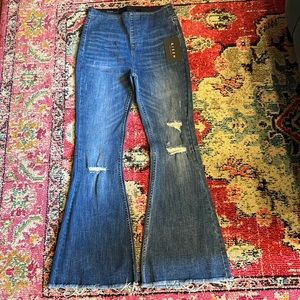 New Risen Pull-On Flare Jeans